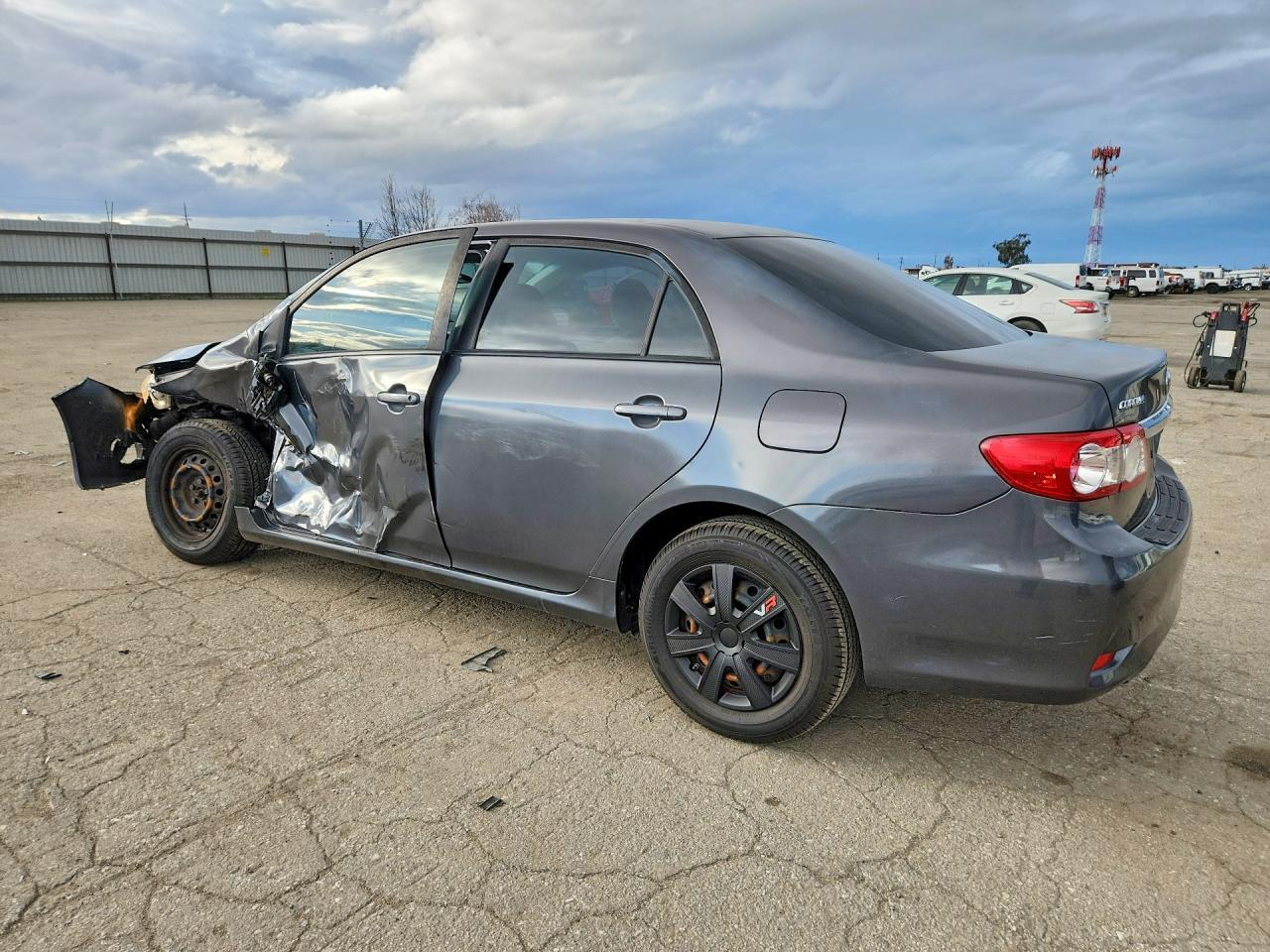 2011 Toyota Corolla Le - Image 2
