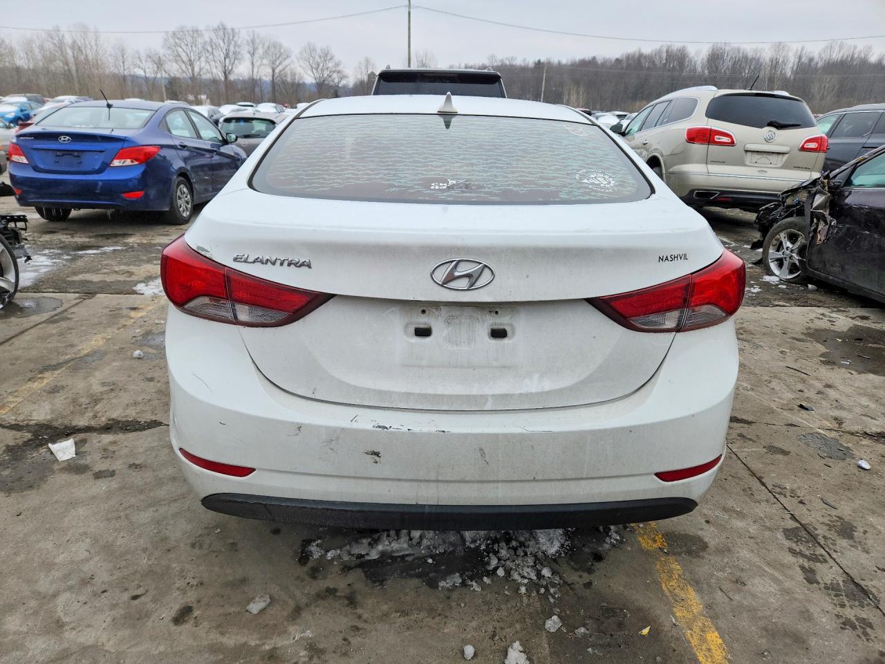 2015 Hyundai Elantra Se - Image 6