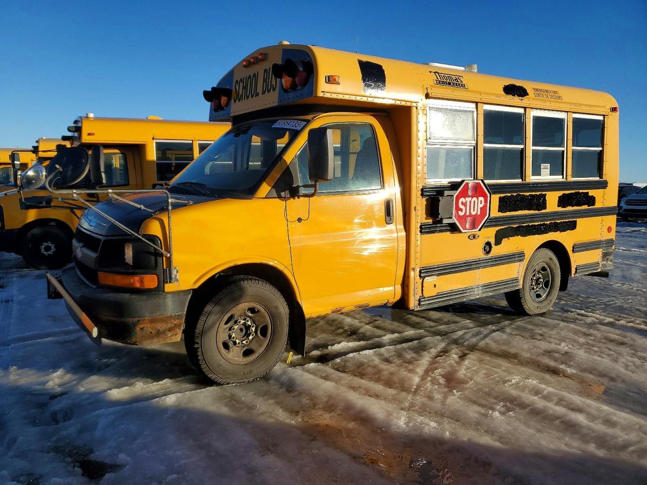 2010 Chevrolet Express G3 - School Bus - Фото 2