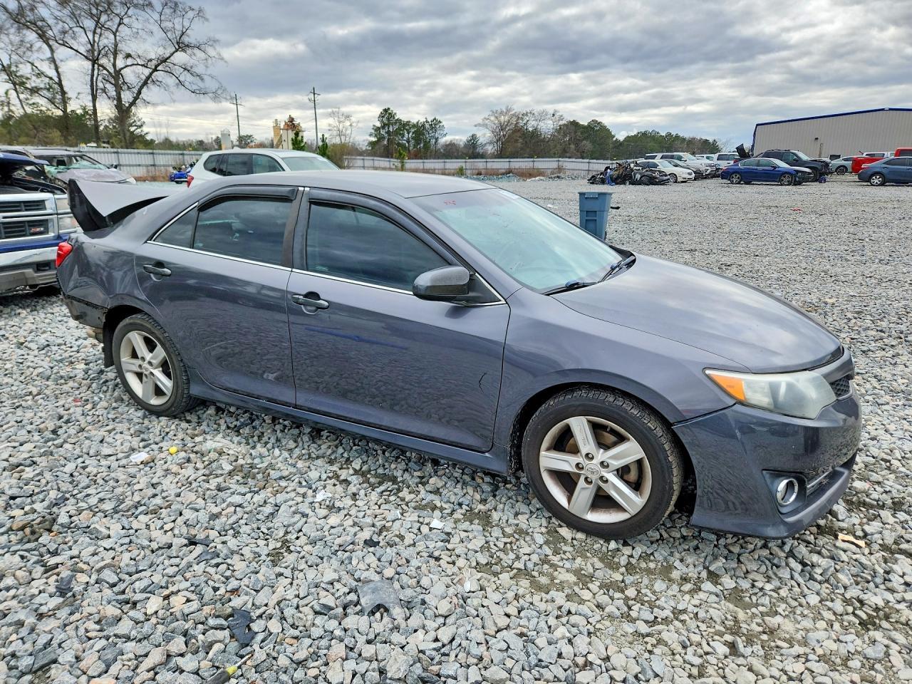 2013 Toyota Camry Se - Фото 4