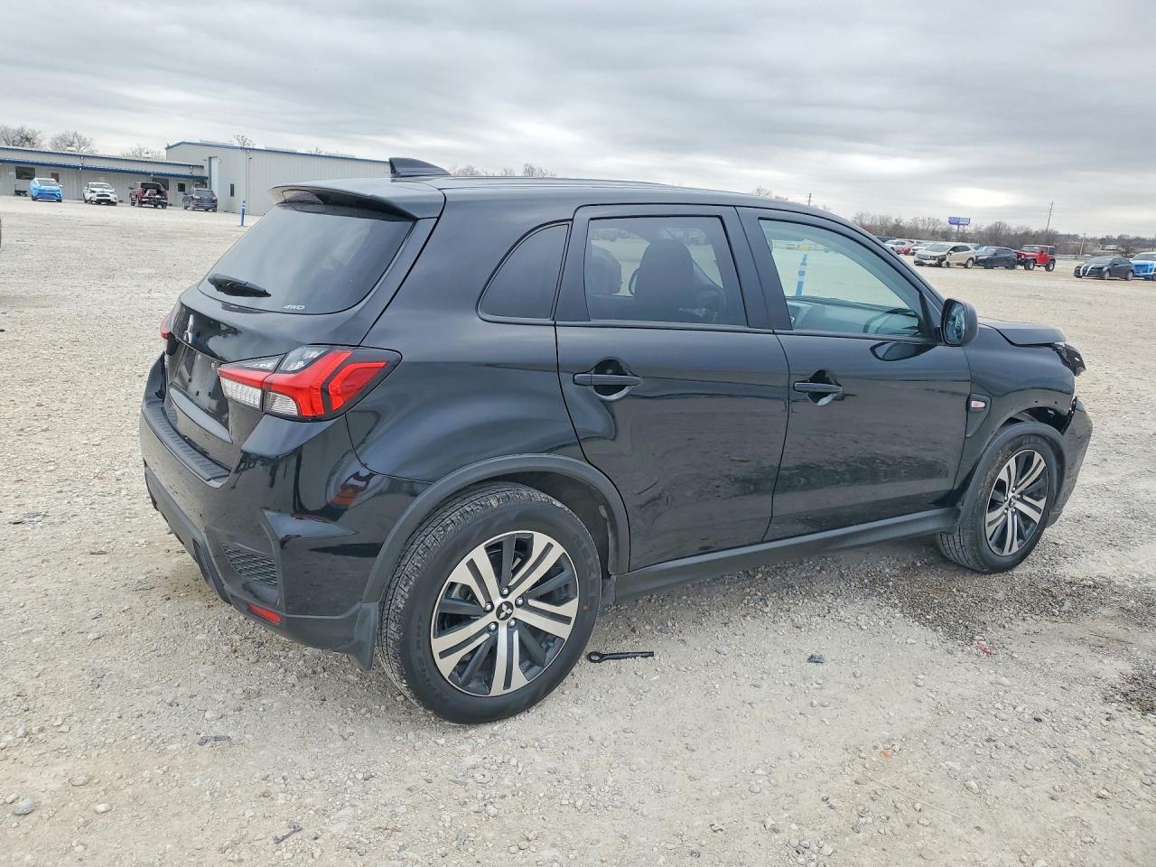 2026 Mitsubishi Outlander Sport S/Se - Фото 3