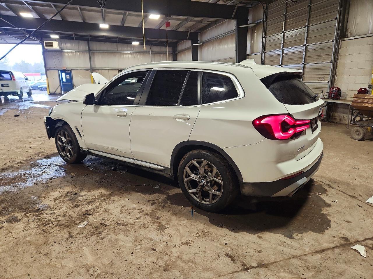 2022 BMW X3 xDrive30I - Фото 2
