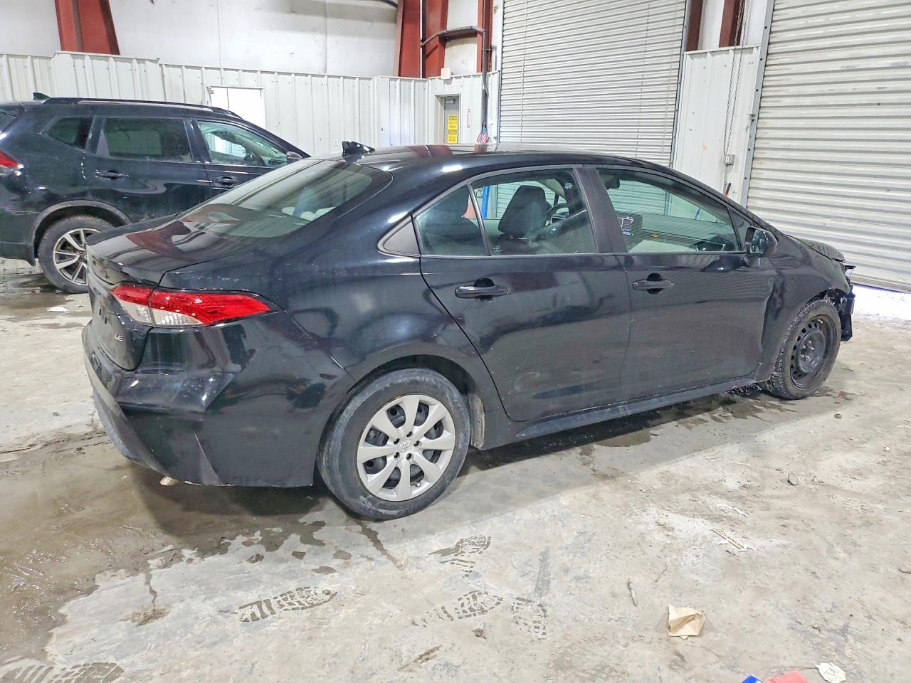 2022 Toyota Corolla Le - Фото 3