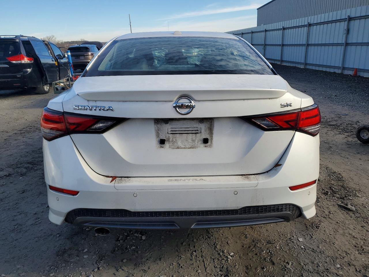 2021 Nissan Sentra Sr - Image 6