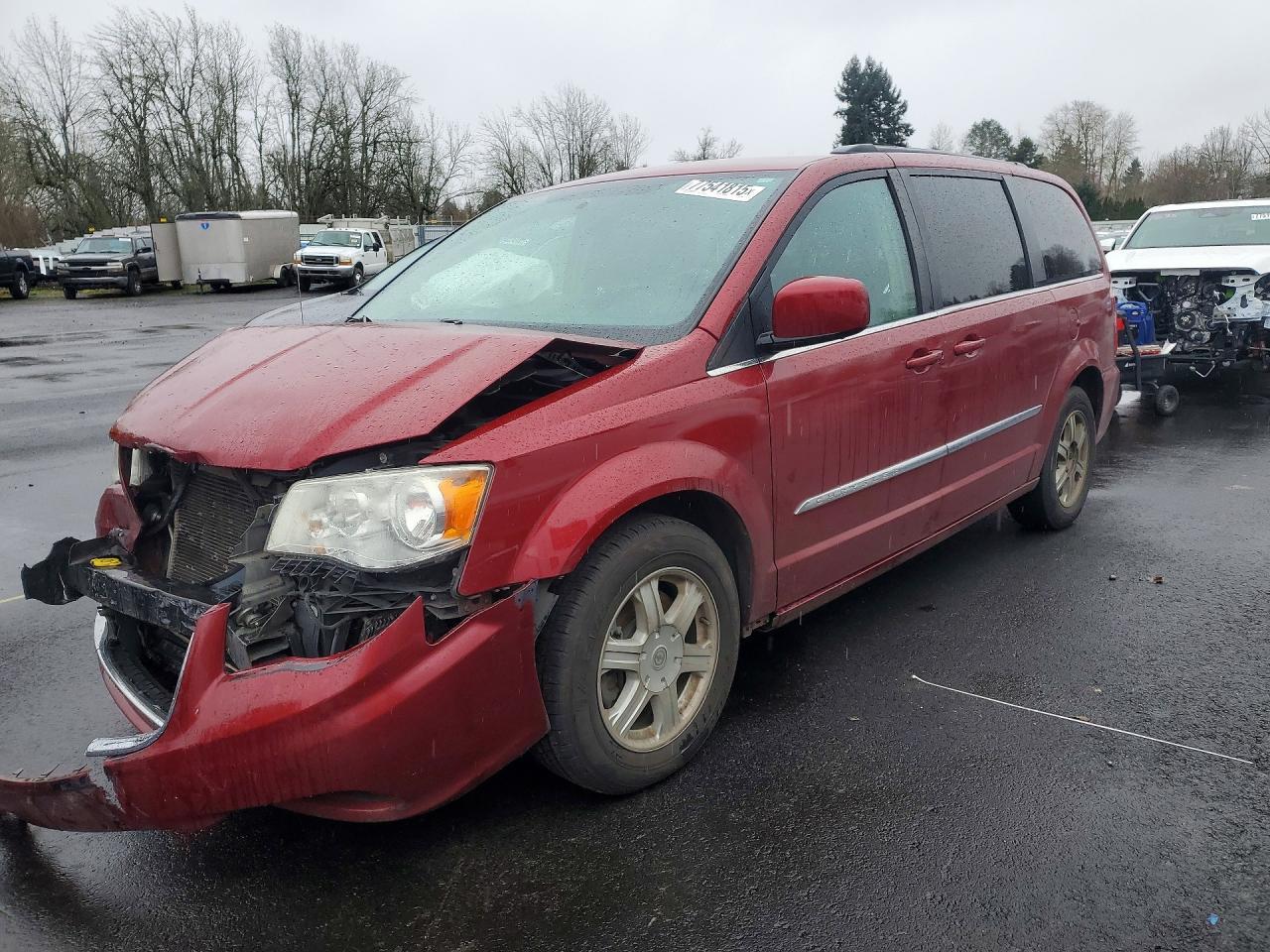 2014 Chrysler Town & Country Touring