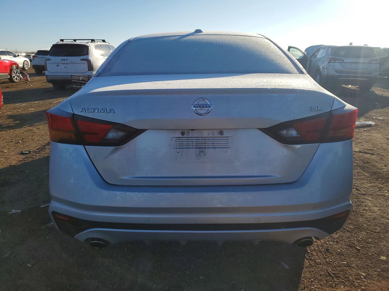 2020 Nissan Altima Sl - Image 6