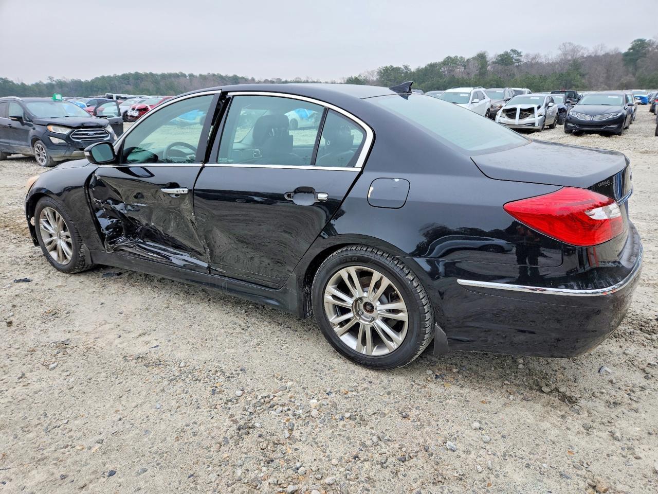 2013 Hyundai Genesis 3.8L - Фото 2