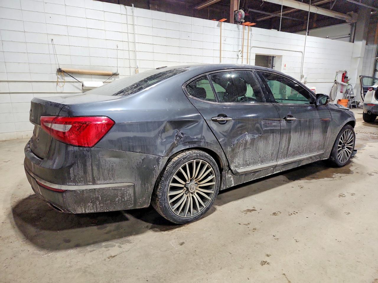 2014 Kia Cadenza Premium - Image 3