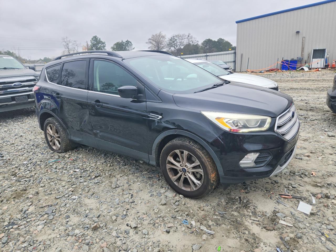 2017 Ford Escape Se - Фото 4
