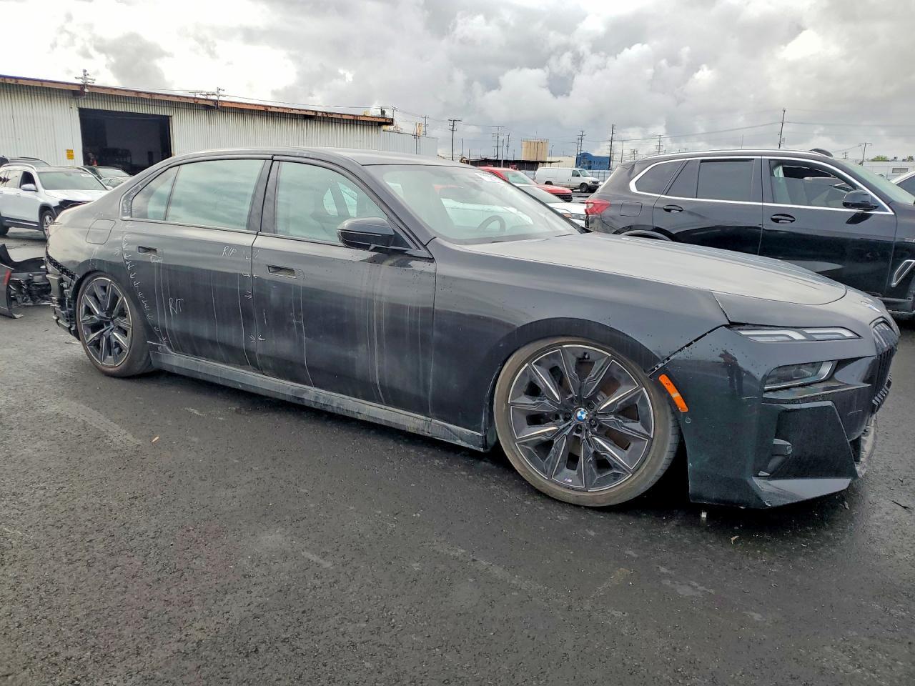 2023 BMW 760 Xi - Фото 4