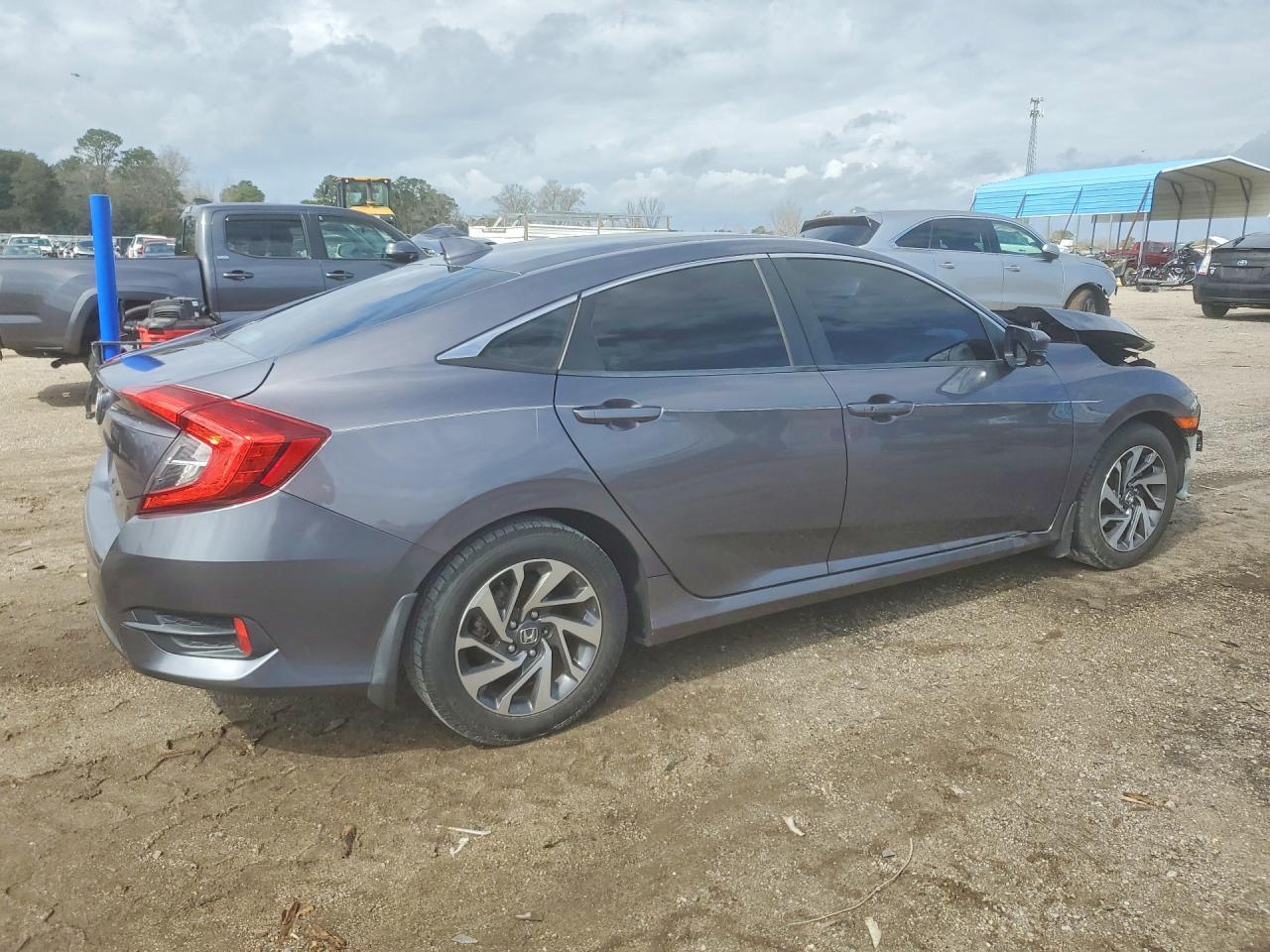 2017 Honda Civic Ex - Image 3