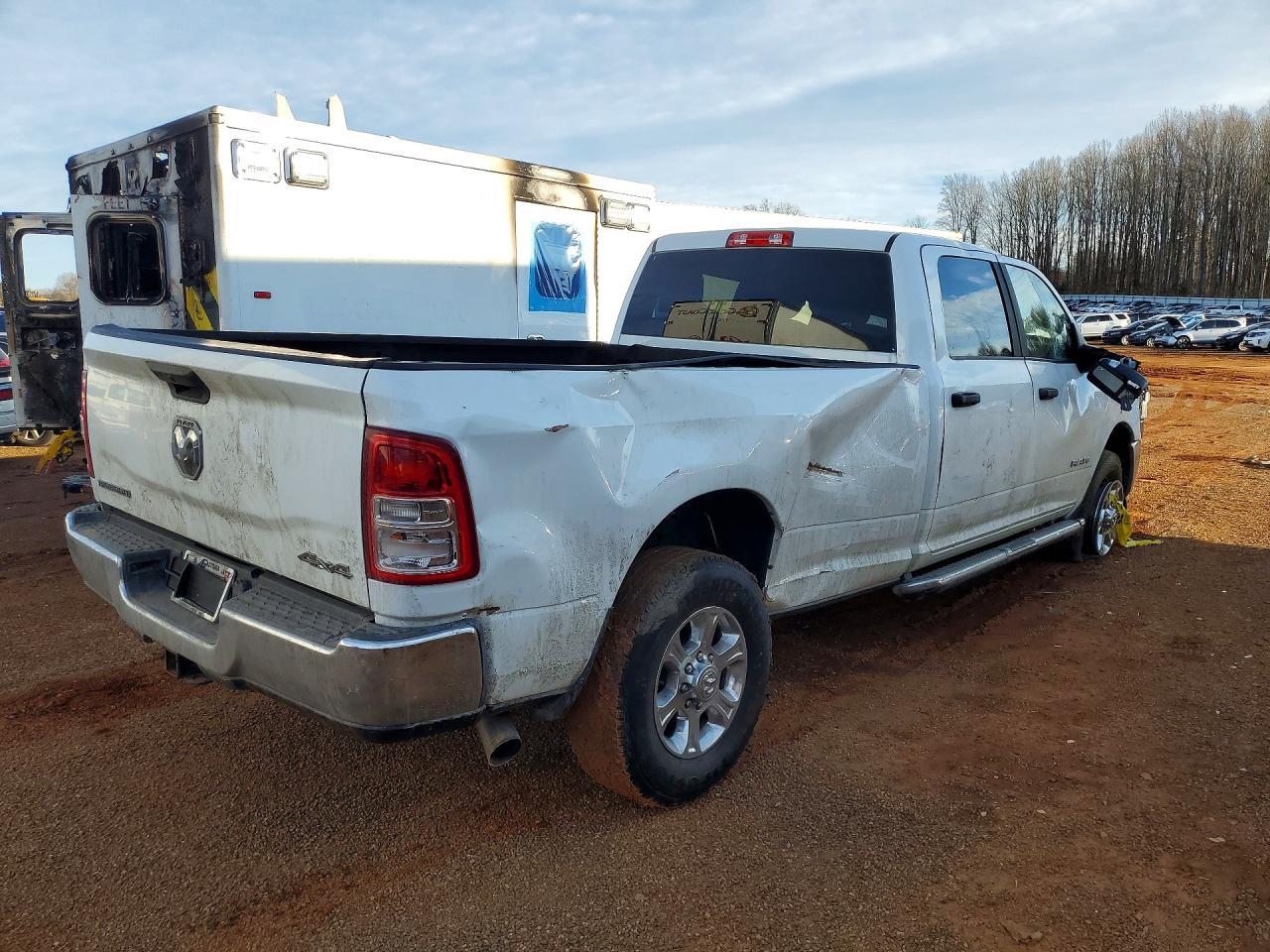 2024 Ram 3500 Big Horn - Фото 3