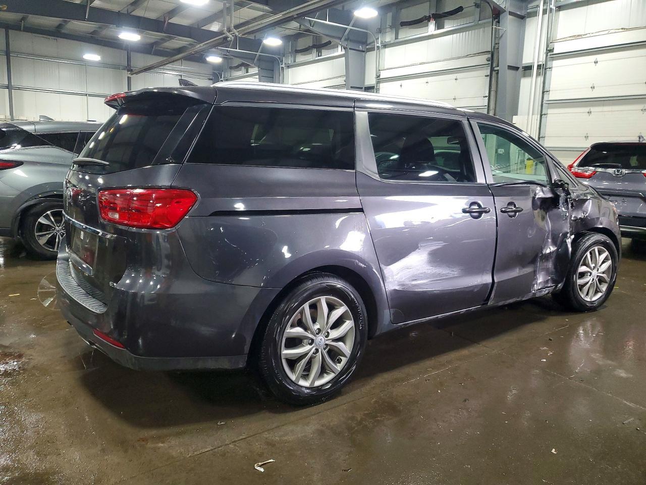 2021 Kia Sedona Ex - Фото 3