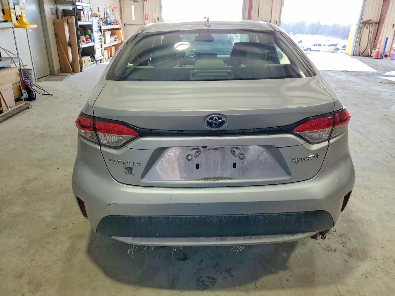 2020 Toyota Corolla Hybrid Le - Image 6