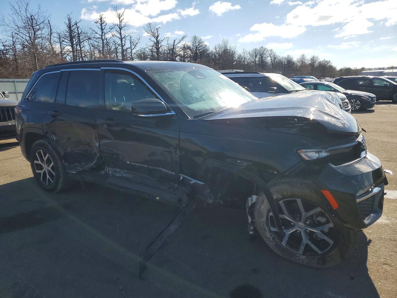 2025 Jeep Grand Cherokee Limited - Image 4
