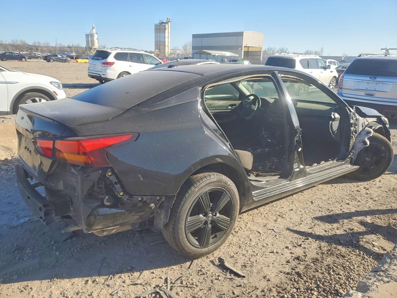 2020 Nissan Altima S - Image 3