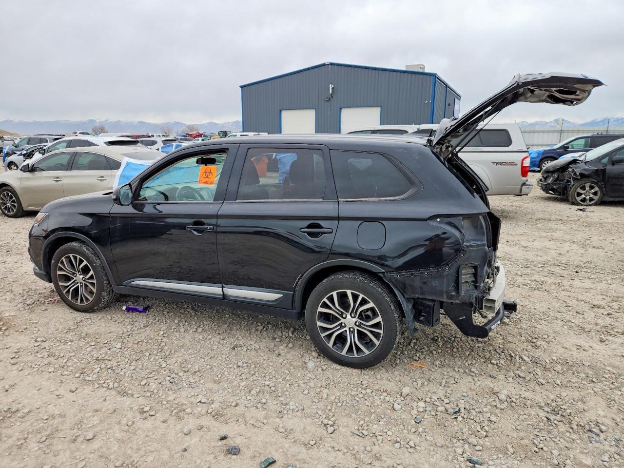2018 Mitsubishi Outlander Se - Image 2
