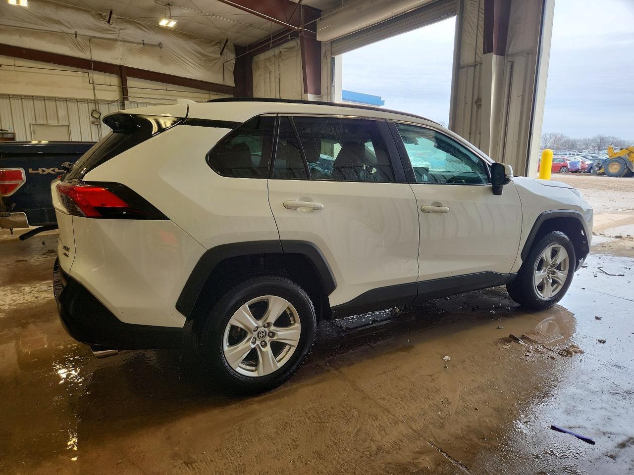 2021 Toyota Rav4 Xle - Фото 3