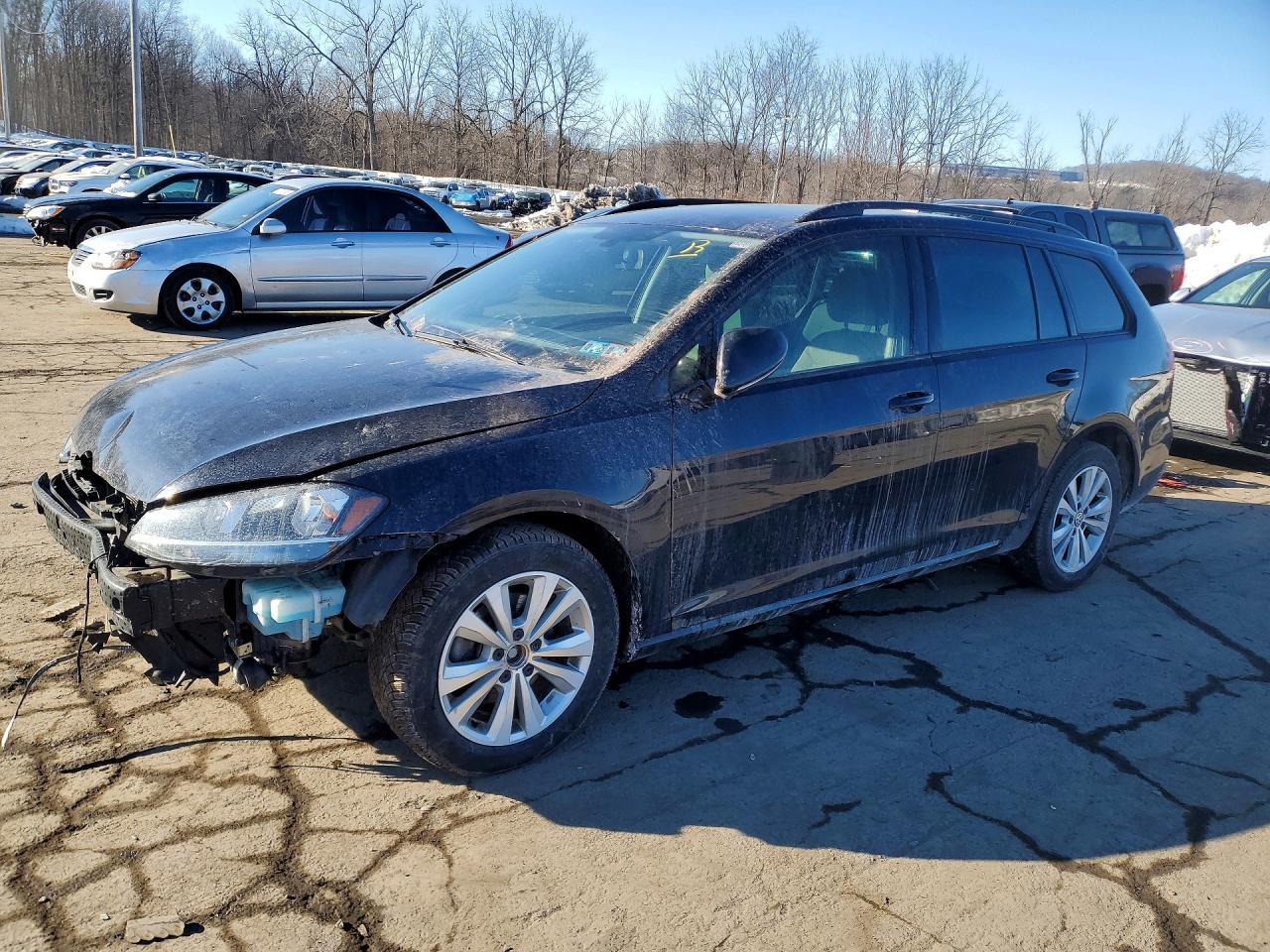 2019 Volkswagen Golf Sportwagen S