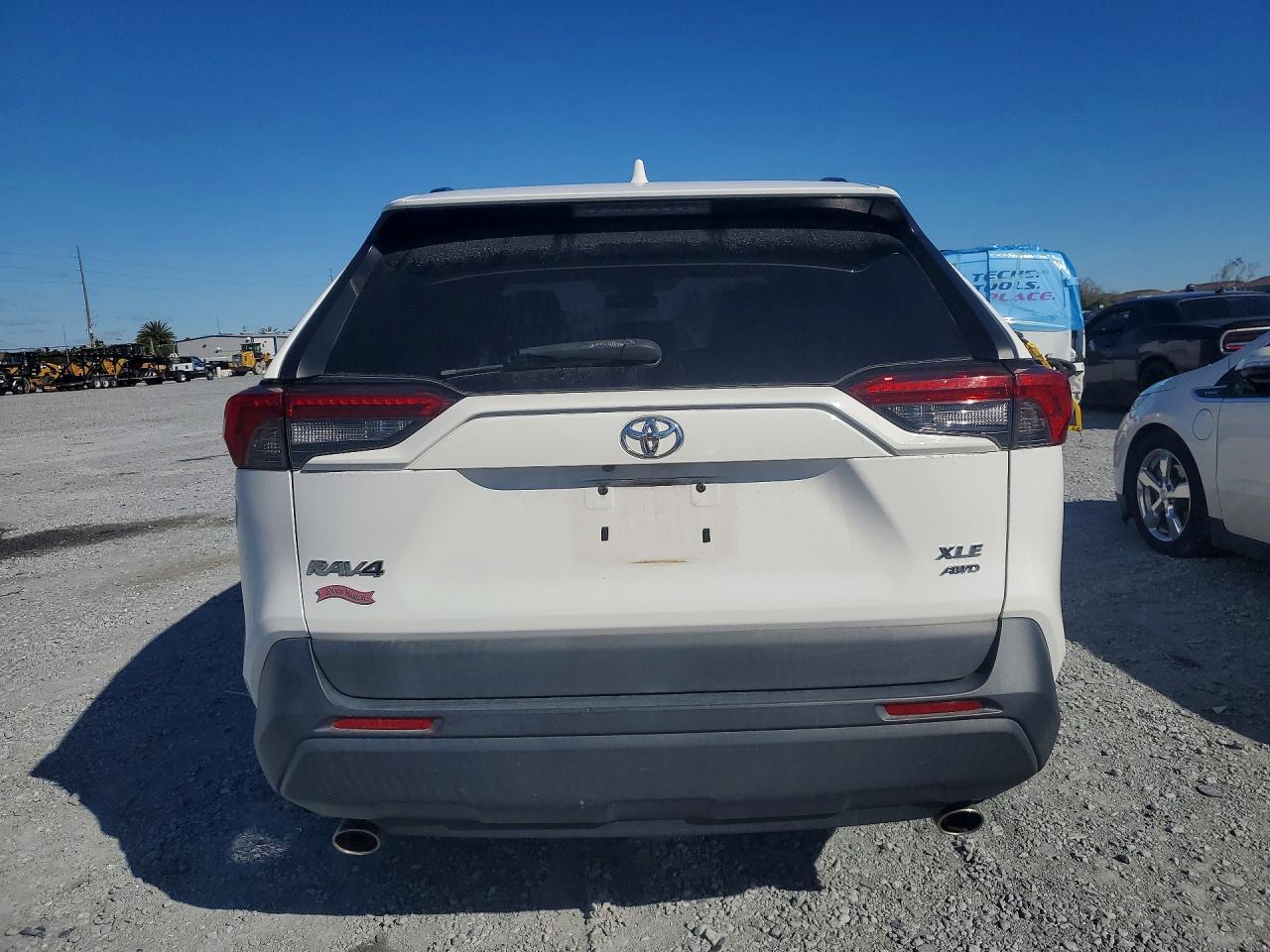 2019 Toyota Rav4 Xle - Image 6
