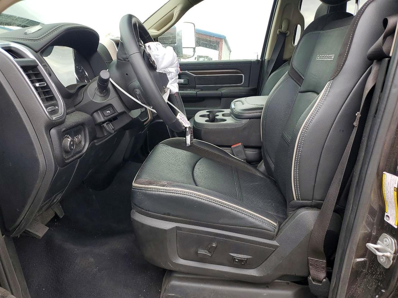 2022 Ram 2500 Laramie - Фото 7