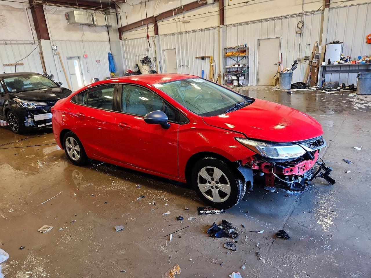 2017 Chevrolet Cruze Ls - Фото 4