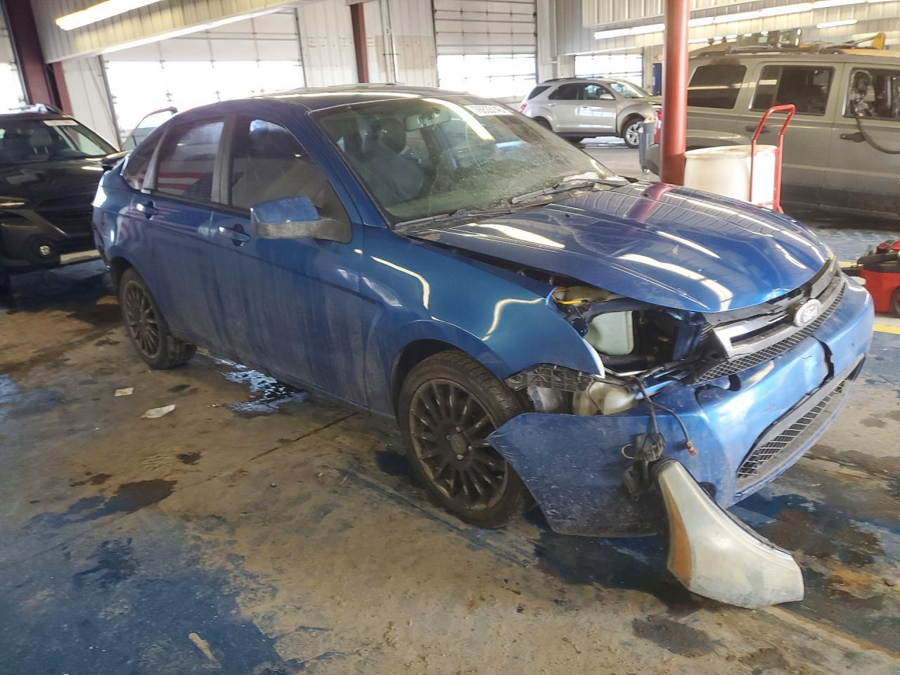 2010 Ford Focus Ses - Фото 4