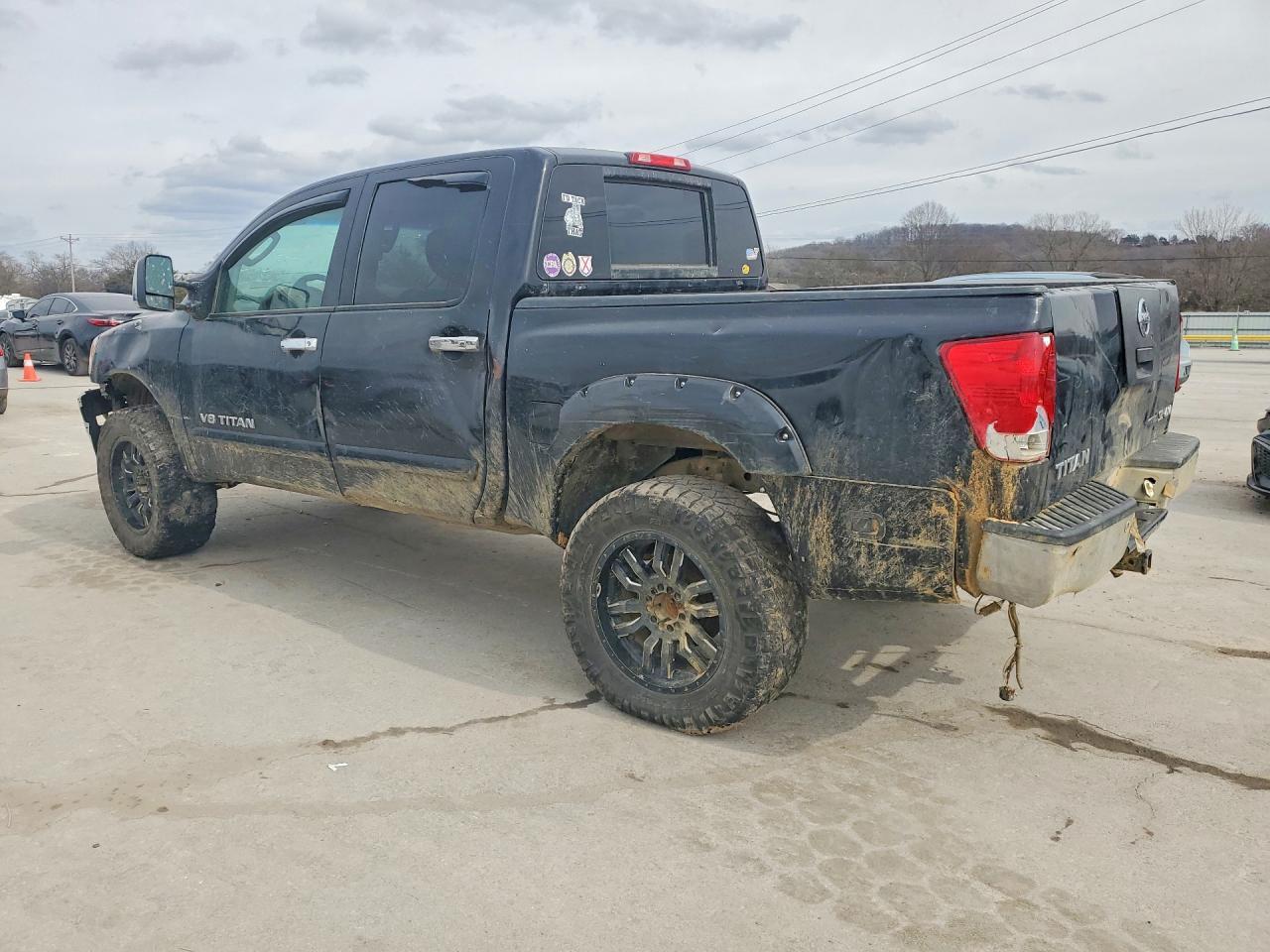 2011 Nissan Titan S - Фото 2