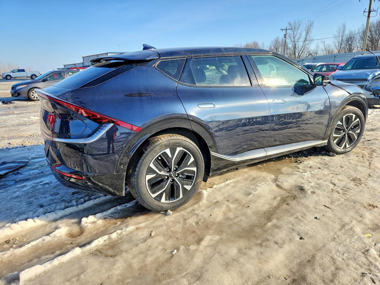 2022 Kia Ev6 Light - Фото 3