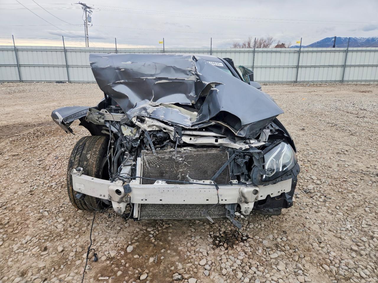 2017 Mercedes-Benz E 300 4Matic - Фото 5