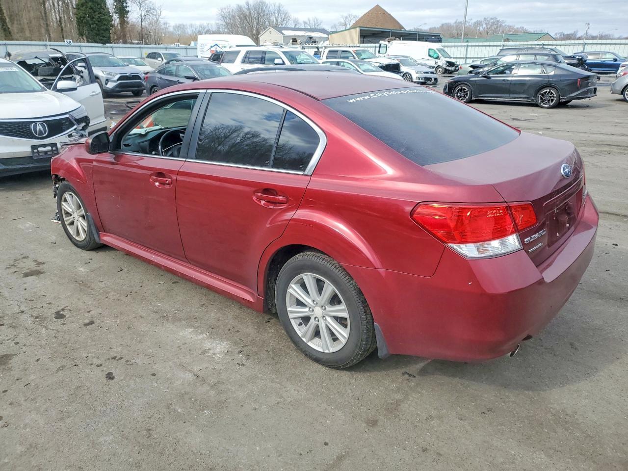 2011 Subaru Legacy 2.5I Premium - Фото 2