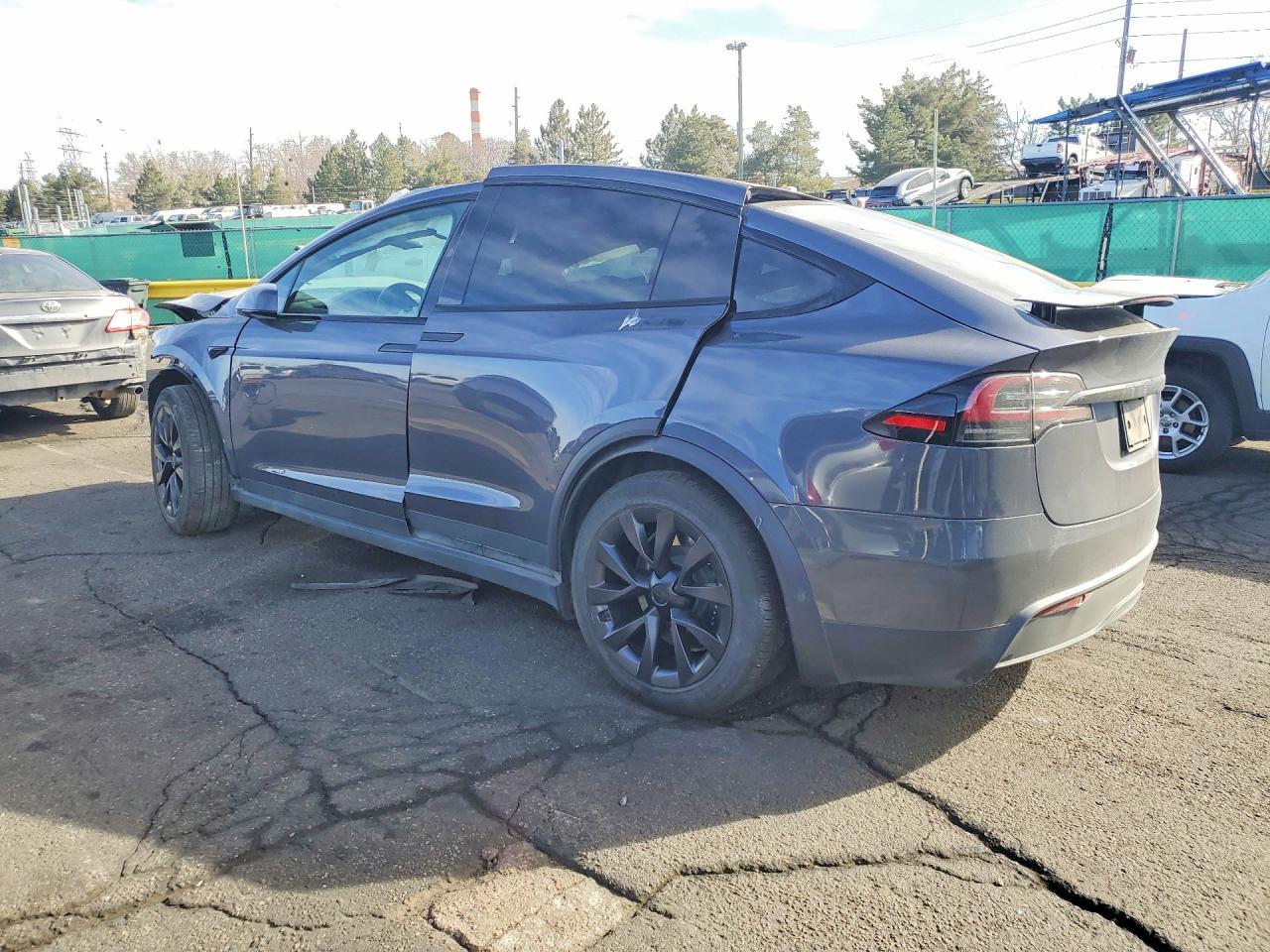 2023 Tesla Model X - Image 2
