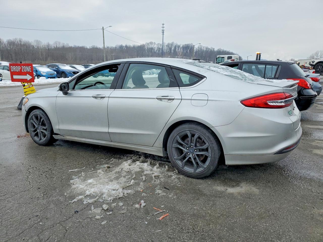 2018 Ford Fusion Se - Фото 2
