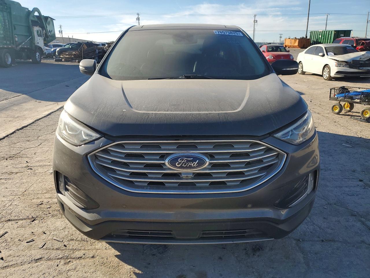 2019 Ford Edge Titanium - Фото 5