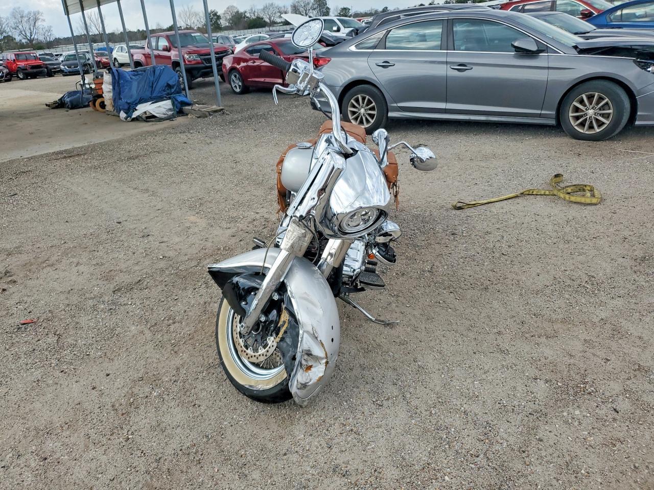 2016 Indian Chief - Фото 2