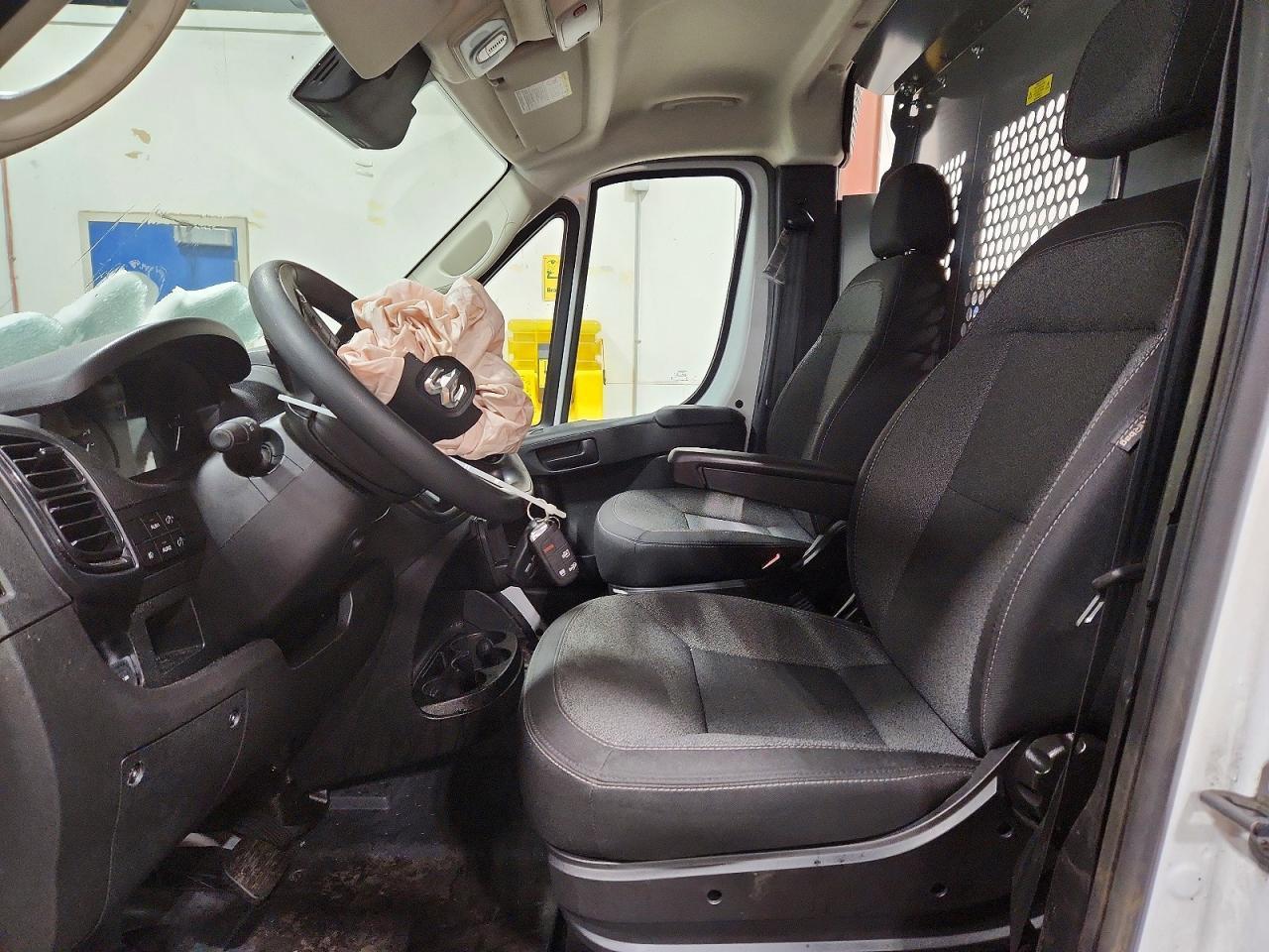 2024 Ram Promaster 2500 Delivery Van - Фото 7