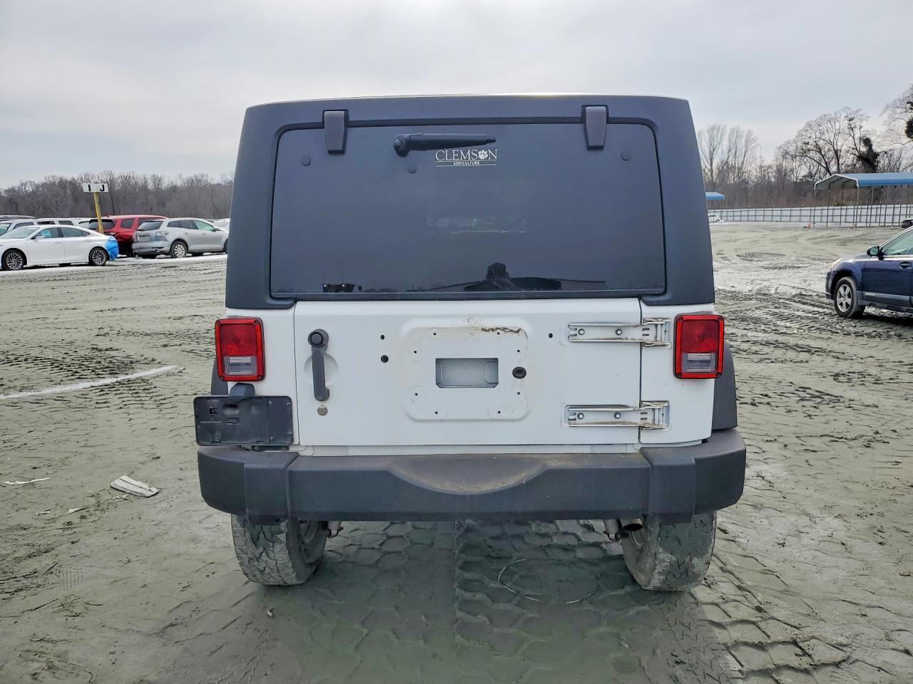 2014 Jeep Wrangler Unlimited Sport - Image 6