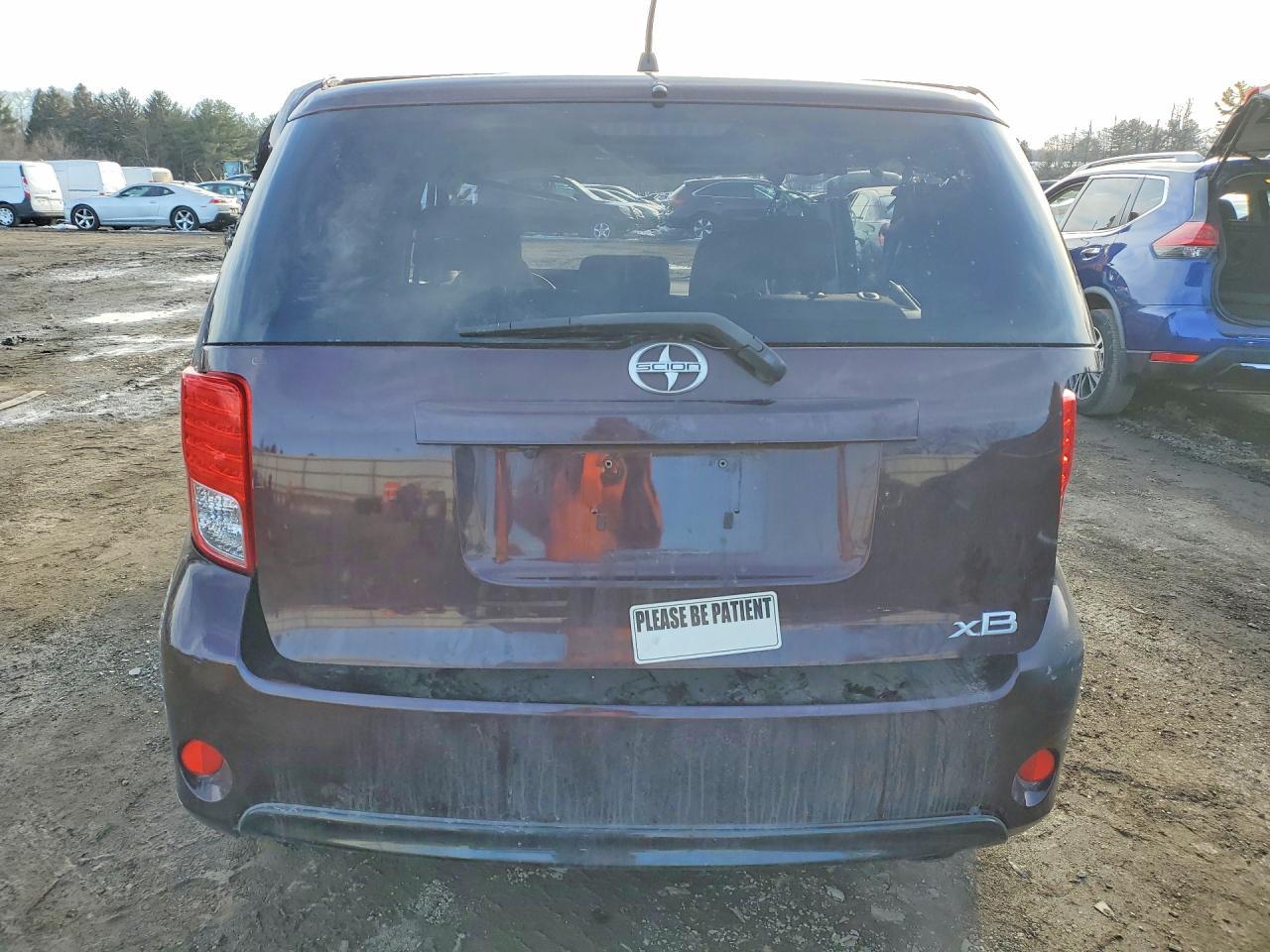 2013 Scion Xb Base - Фото 6