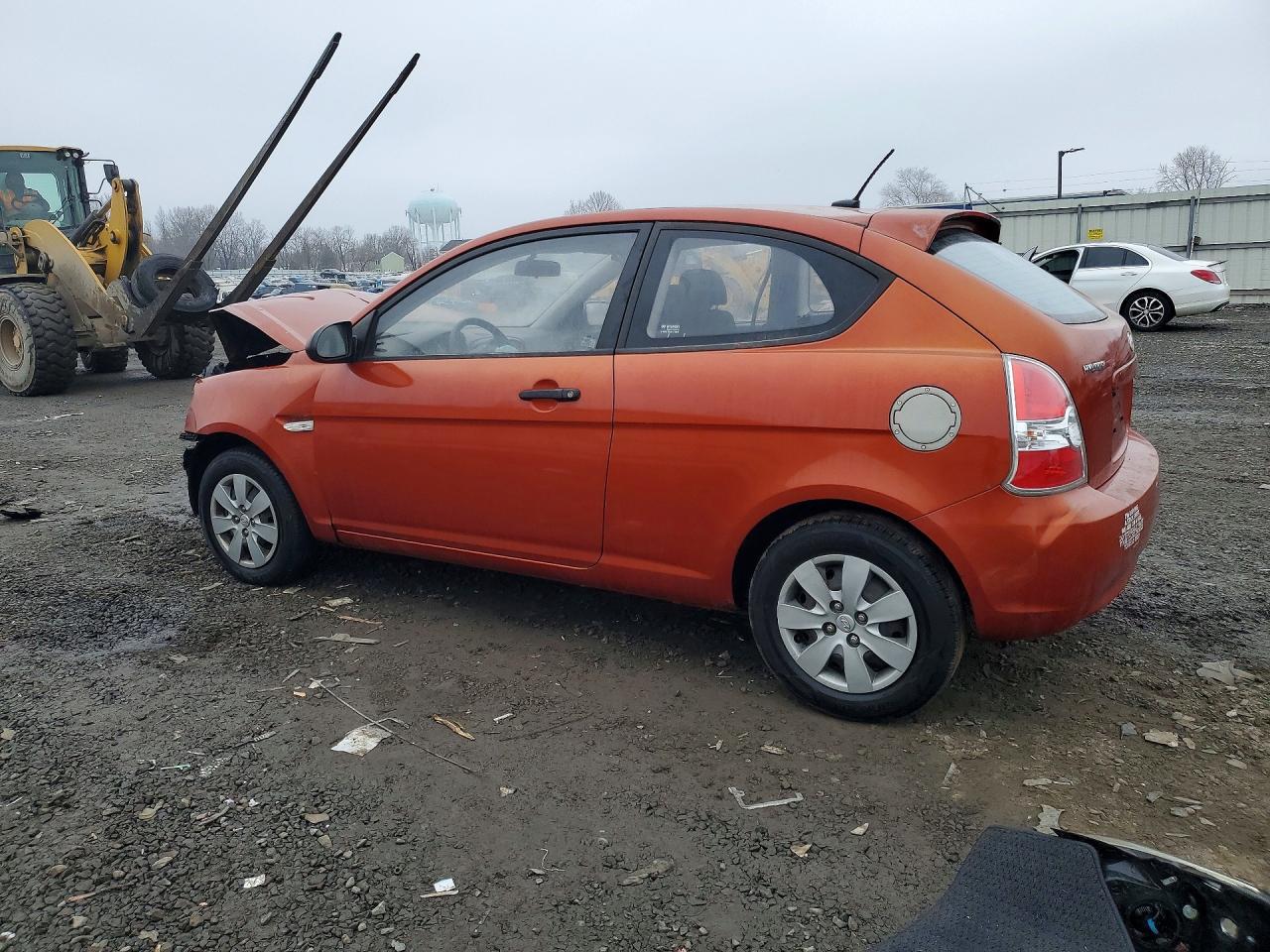 2009 Hyundai Accent Gs - Image 2