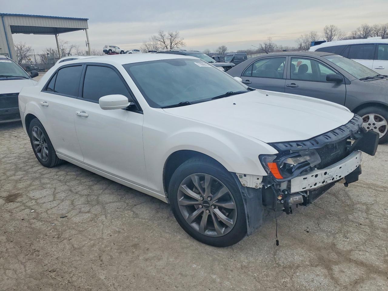 2014 Chrysler 300 S - Фото 4