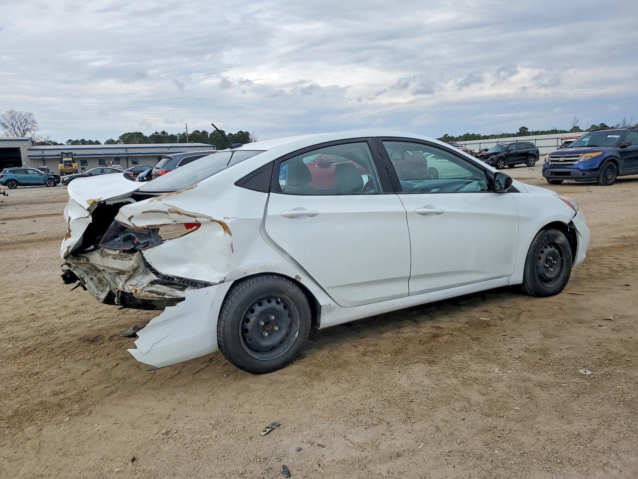 2017 Hyundai Accent Se - Фото 3