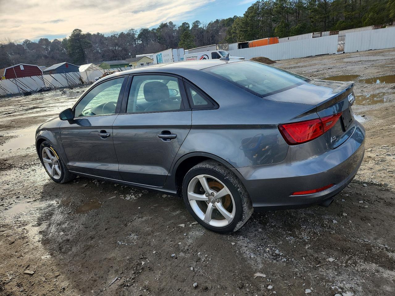 2015 Audi A3 Premium - Фото 2