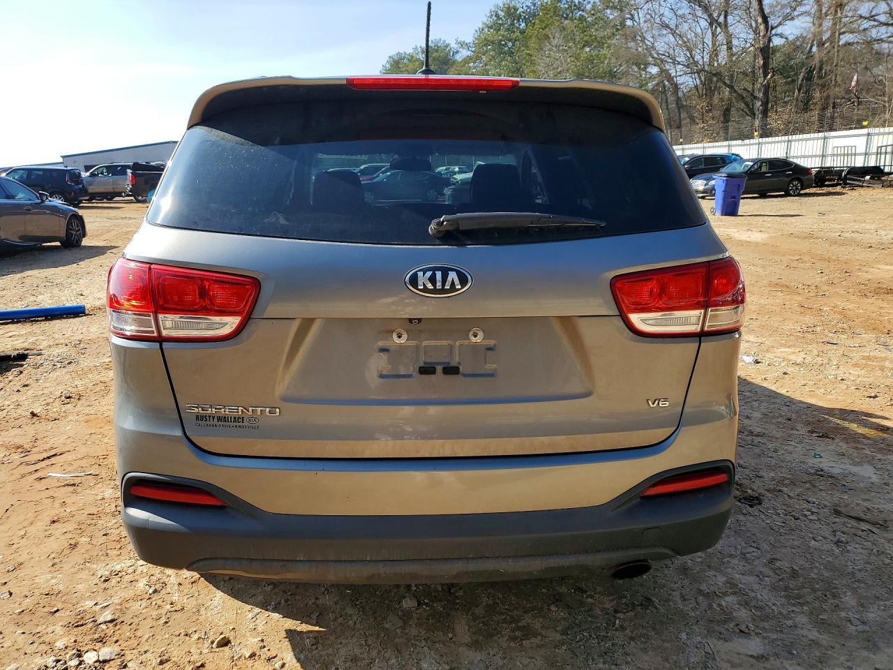 2016 Kia Sorento - Фото 6