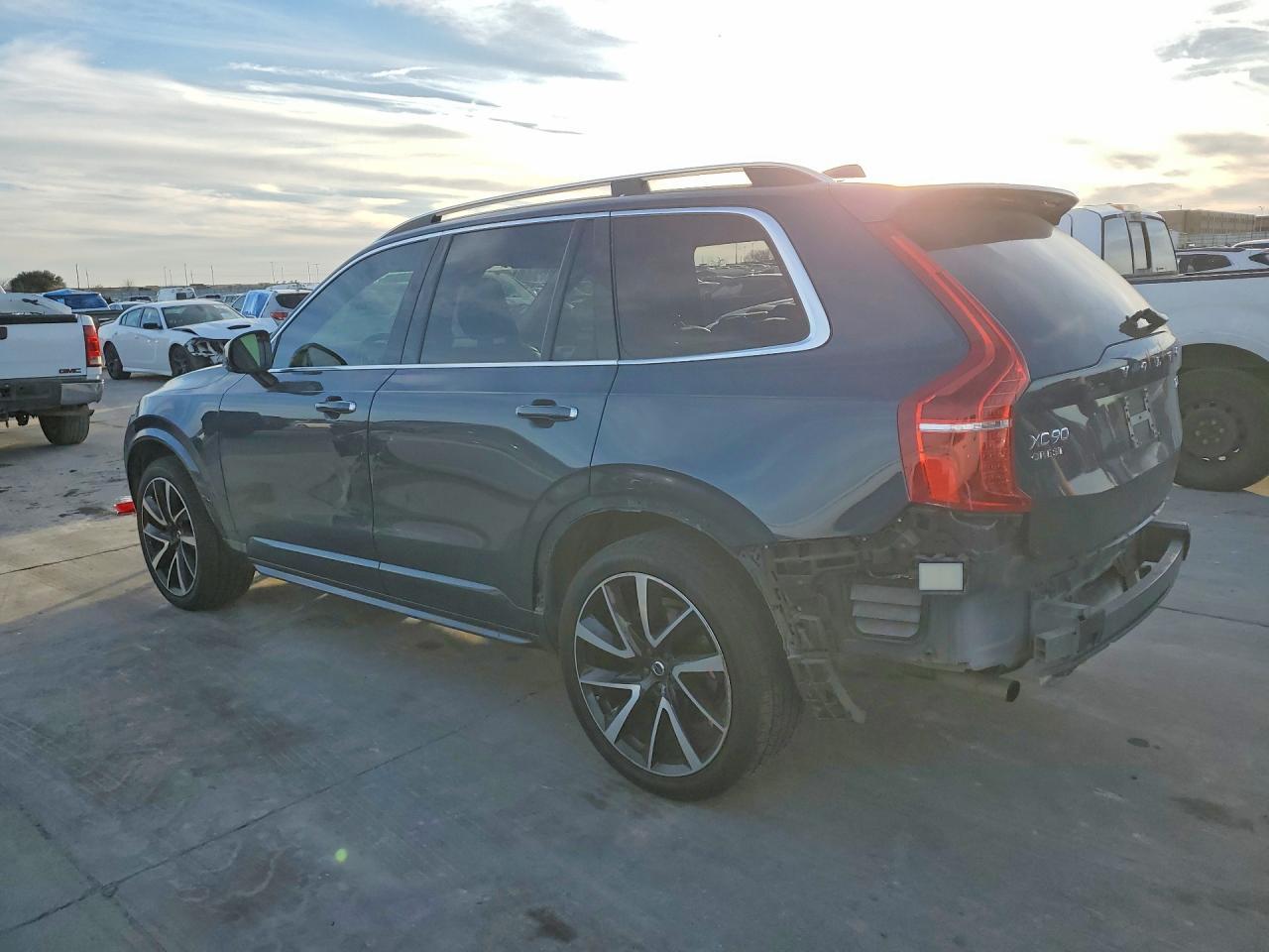 2018 Volvo Xc90 T6 - Фото 2