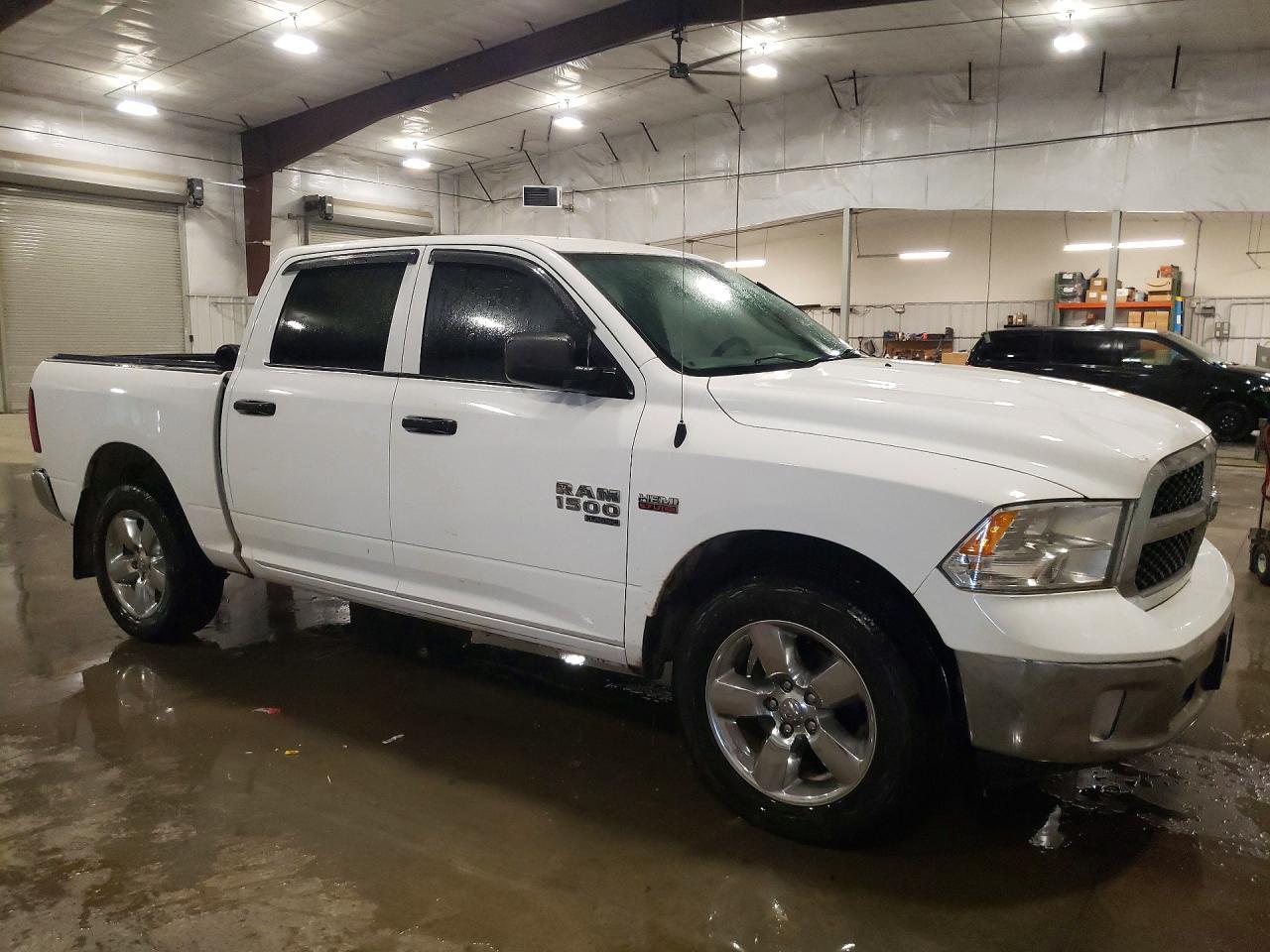 2019 Ram 1500 Classic Tradesman - Фото 4