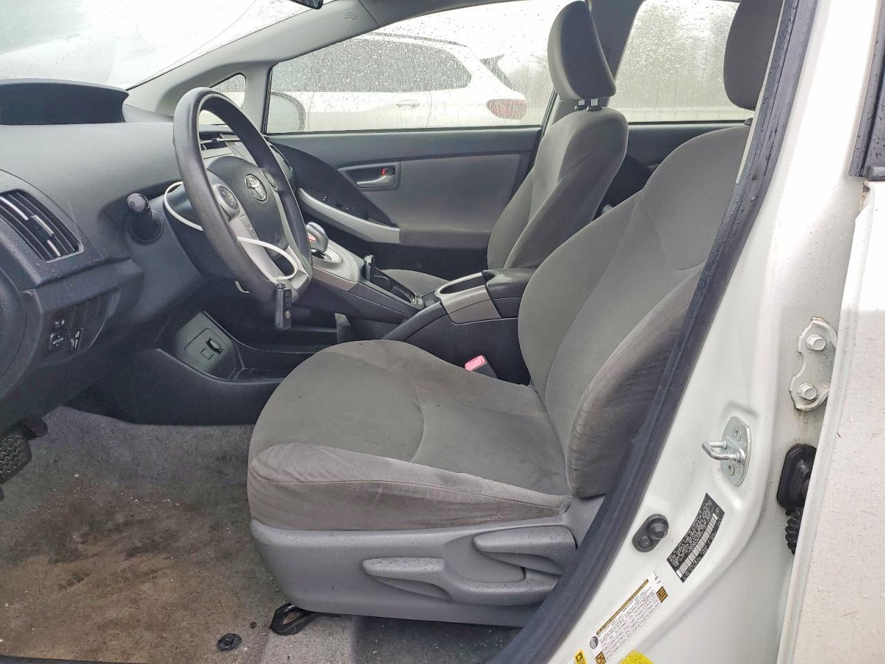 2013 Toyota Prius - Фото 7