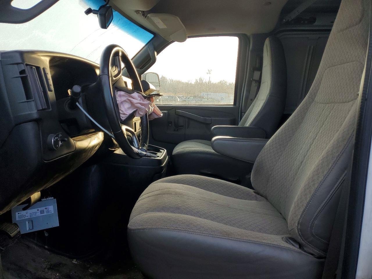 2019 Chevrolet Express G3500 - Image 7