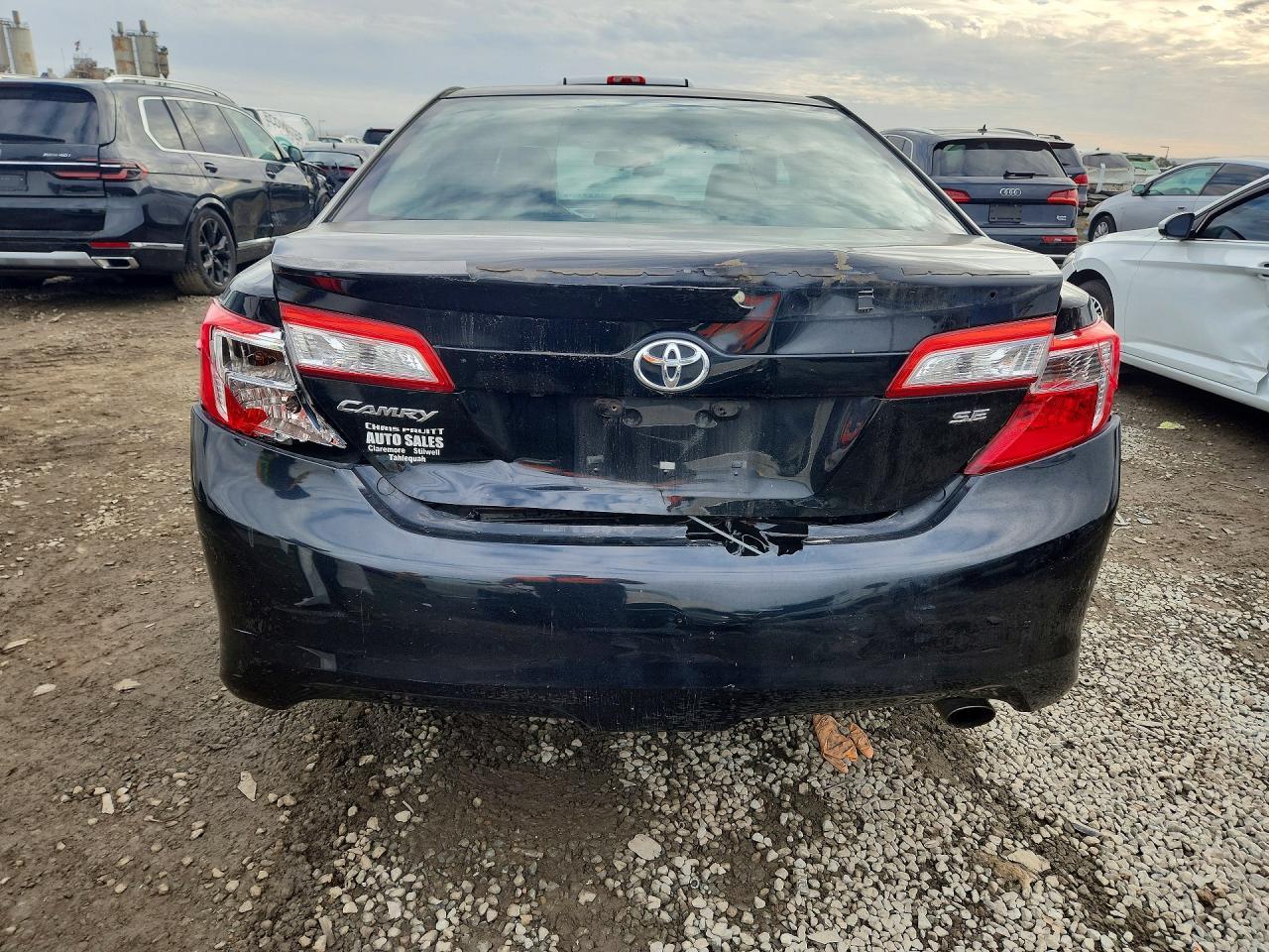 2014 Toyota Camry L - Image 6