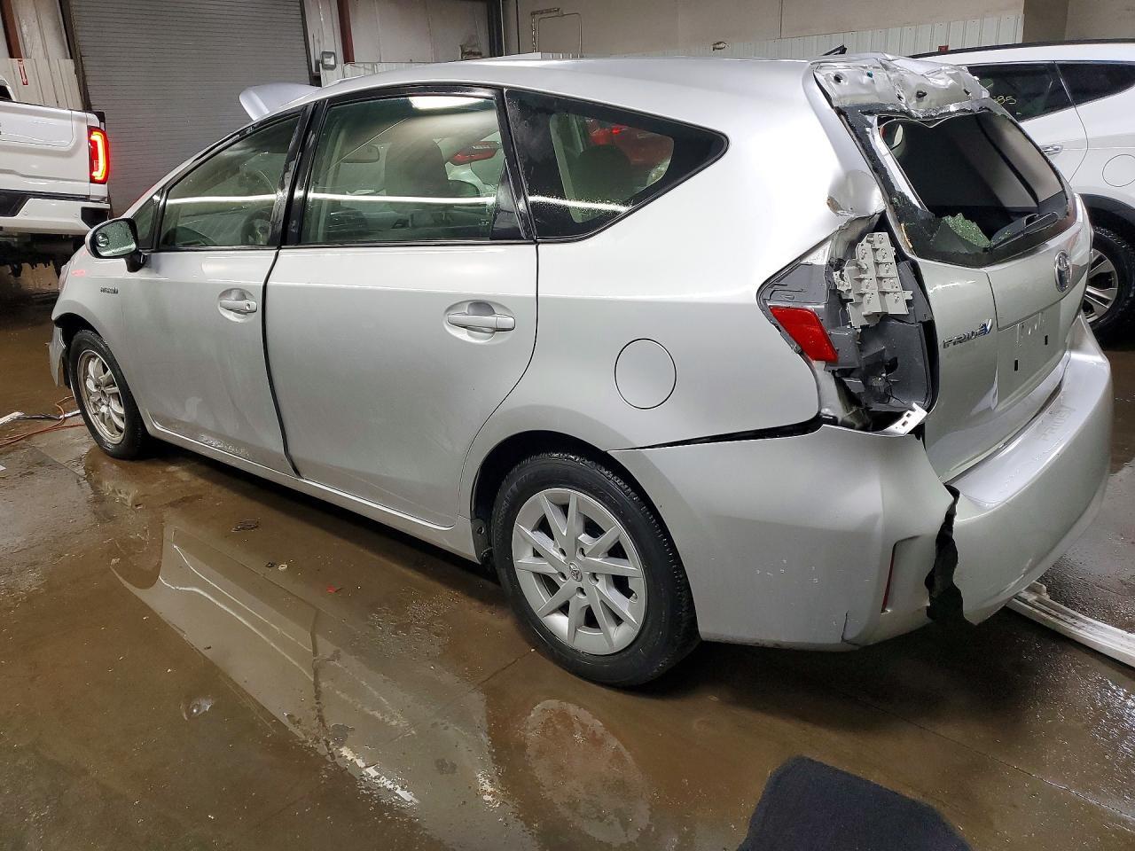 2012 Toyota Prius V - Image 2