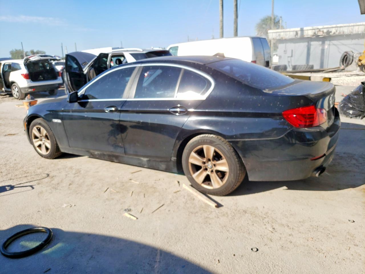 2013 BMW 528 I - Фото 2